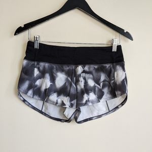 Lululemon Speed Short Black and White Floral